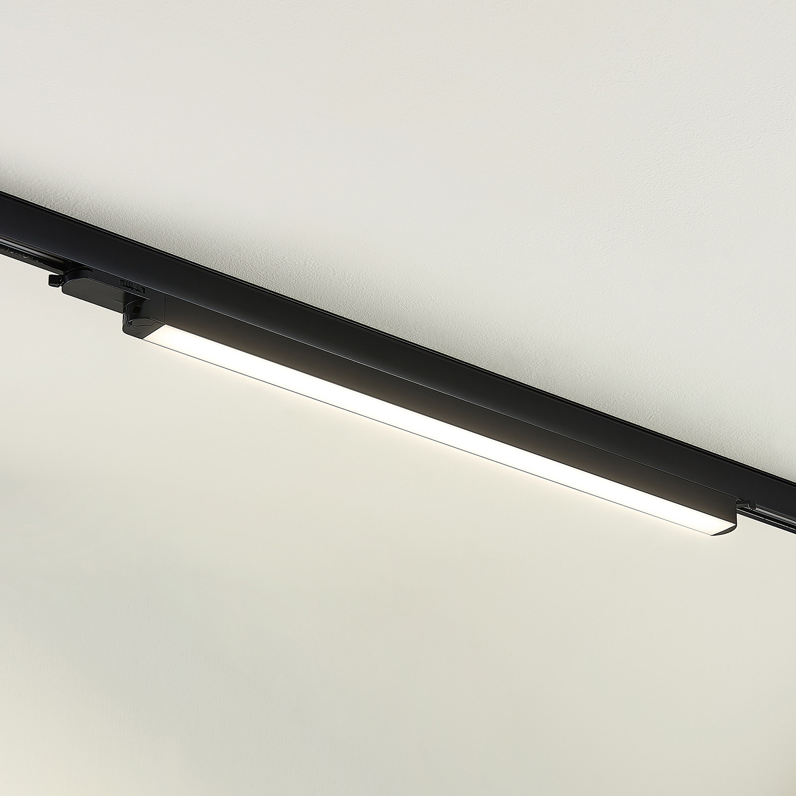 Arcchio Harlow de riel Led, negro, 69 cm – Lámpara — imagen 3