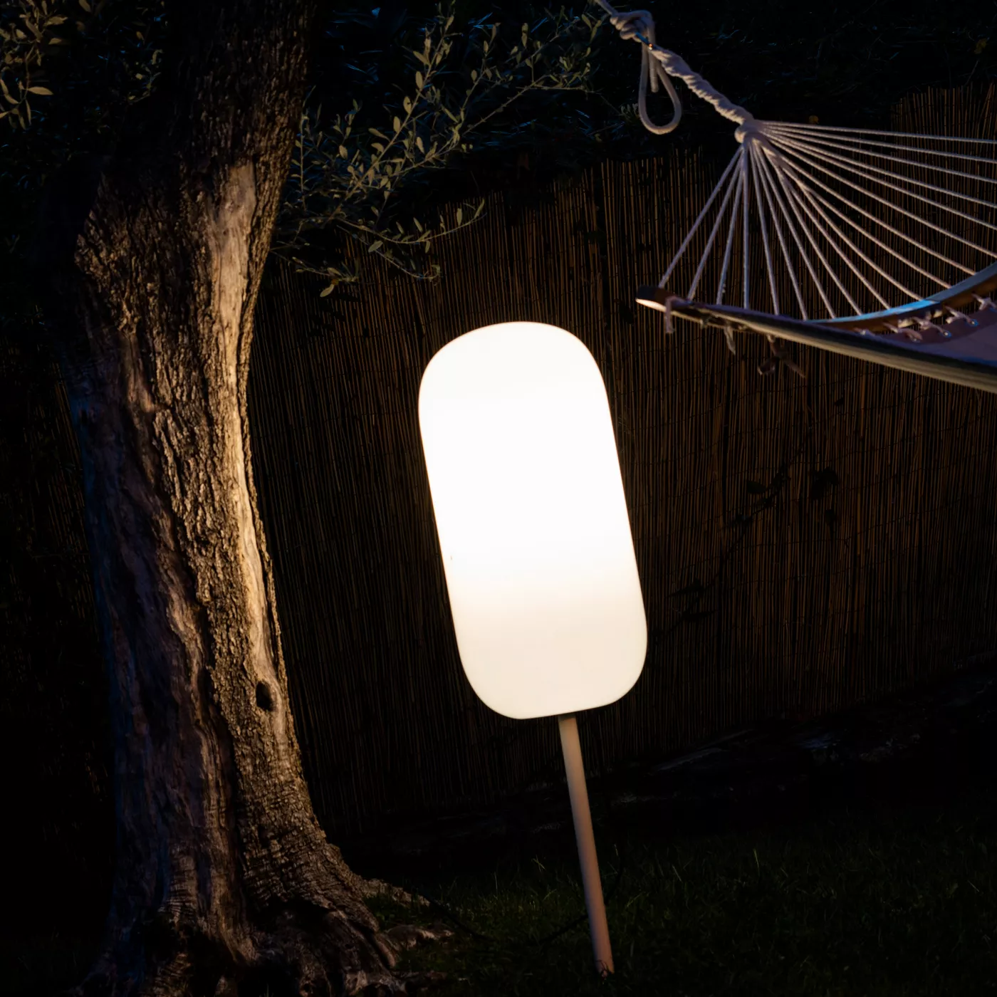 Artemide Gople Outdoor, con piqueta – Lámpara de pie — imagen 3