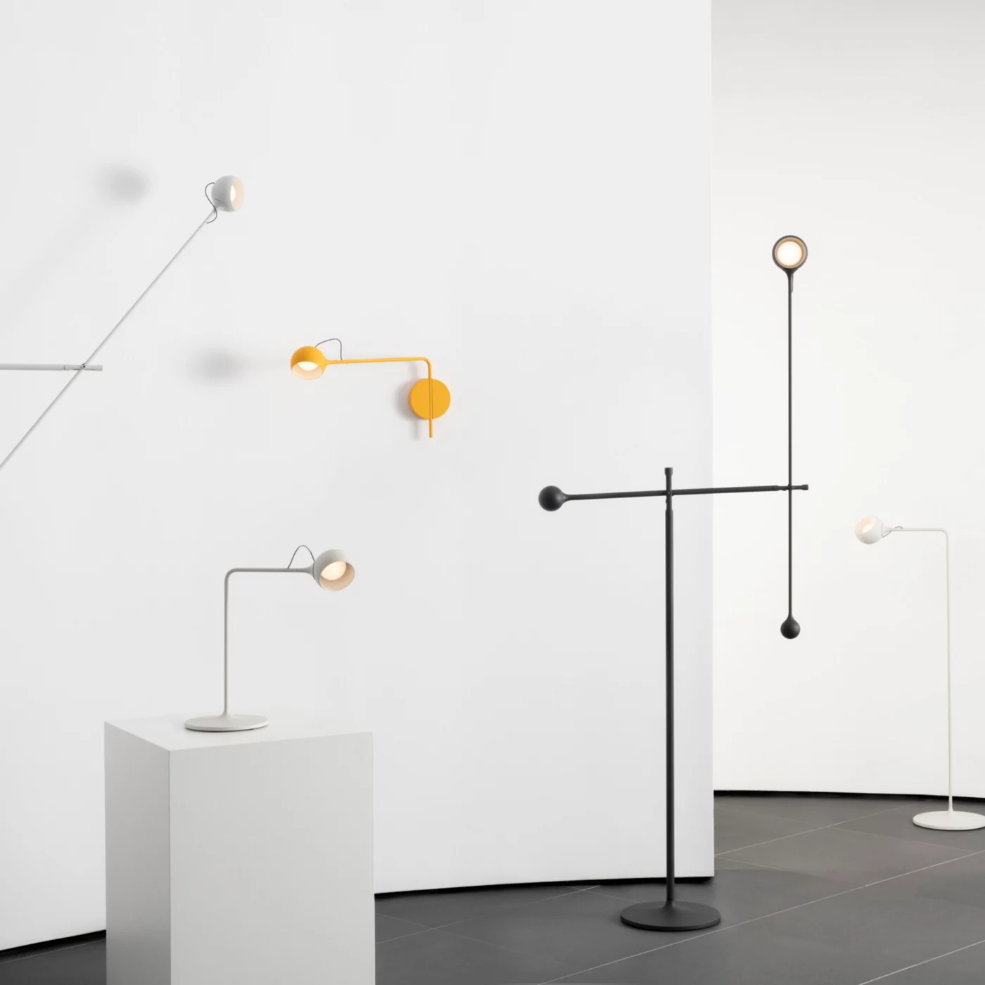 Artemide Ixa – Lámpara de lectura led — imagen 5