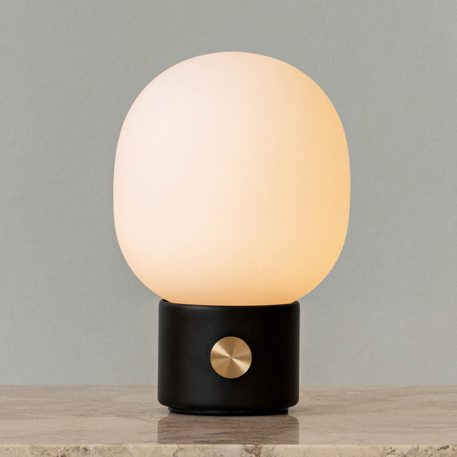 Audo Copenhagen Audo Jwda con batería recargable – Lámpara de mesa led — imagen 2