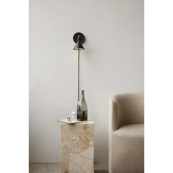 Audo Copenhagen Cast Sconce M. Difusor Negro – Lámpara de pared — imagen 8