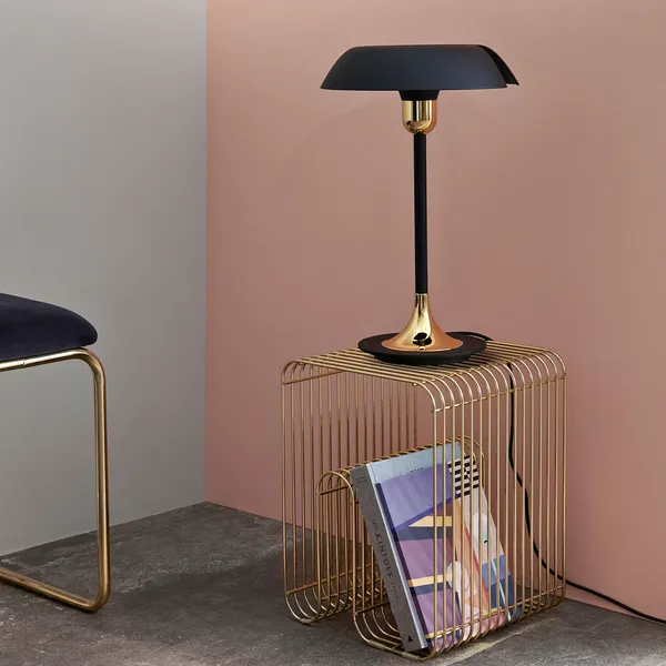 AYTM Cycnus Negro/ Oro – Lámpara de mesa — imagen 5