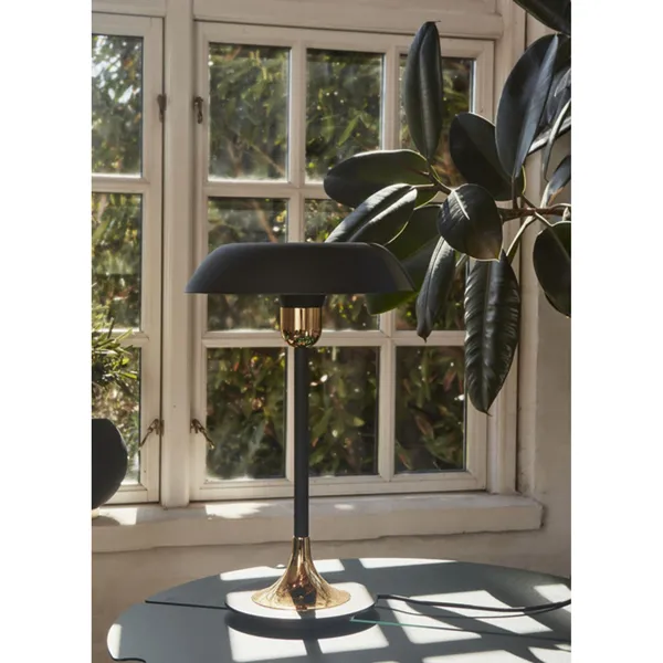 AYTM Cycnus Taupe/Oro – Lámpara de mesa — imagen 6