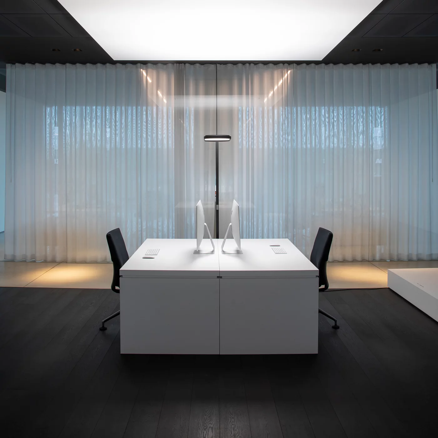 Belux Kido, con sensor de luz diurna – Lámpara de pie led — imagen 5