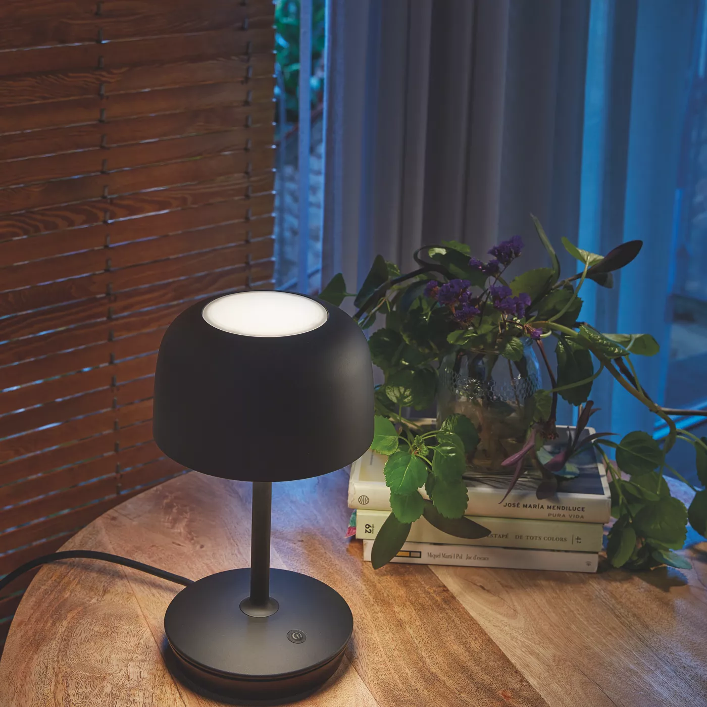 Bover Bol, negro – Lámpara de sobremesa led — imagen 4