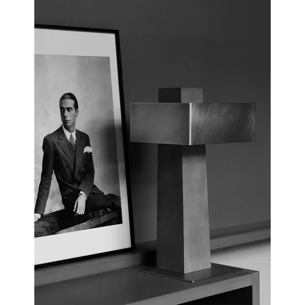 DCWéditions Colección Cauvet Iota Oro – Lámpara de mesa — imagen 6