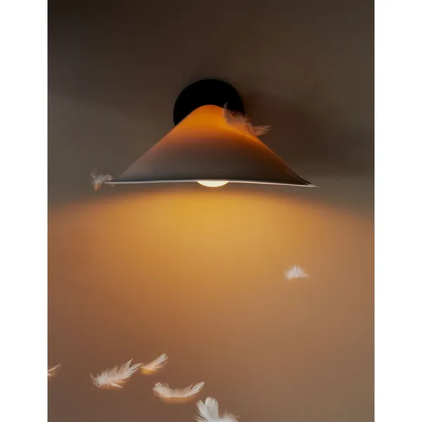 DCWéditions Plume Porcelana/ Negro – Lámpara de pared — imagen 4