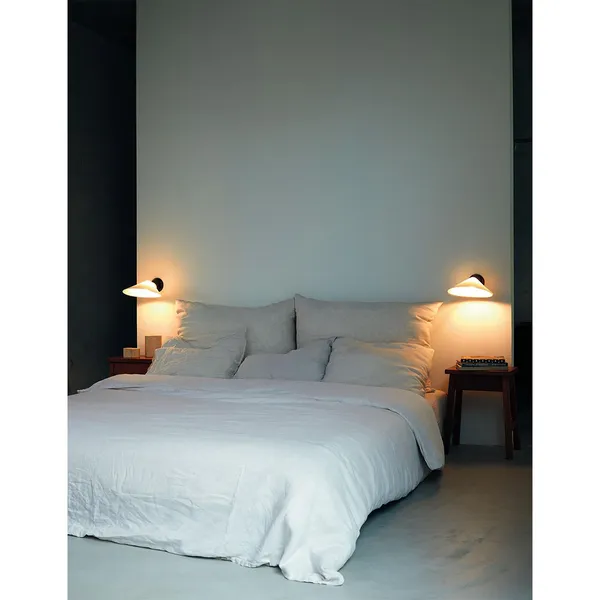 DCWéditions Plume Porcelana/ Negro – Lámpara de pared — imagen 5
