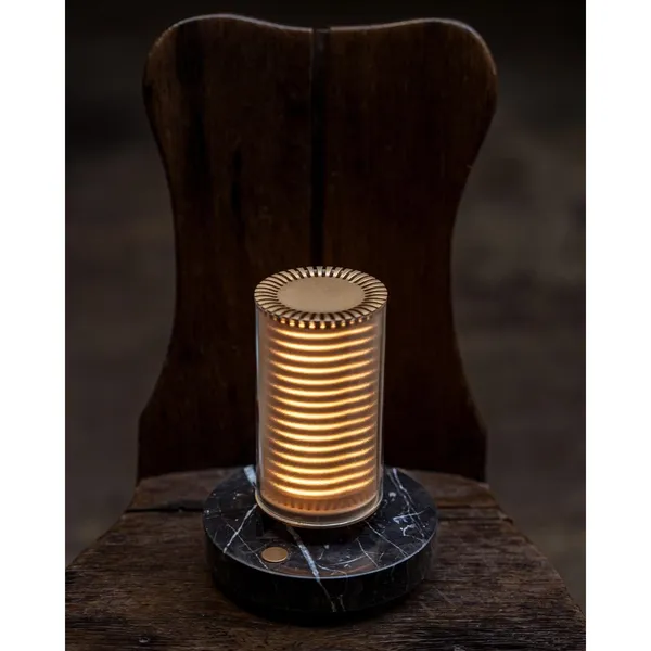 DCWéditions Dcwédtions La Lampe Frechin Portátil Oro/ Mármol Negro – Lámpara — imagen 4