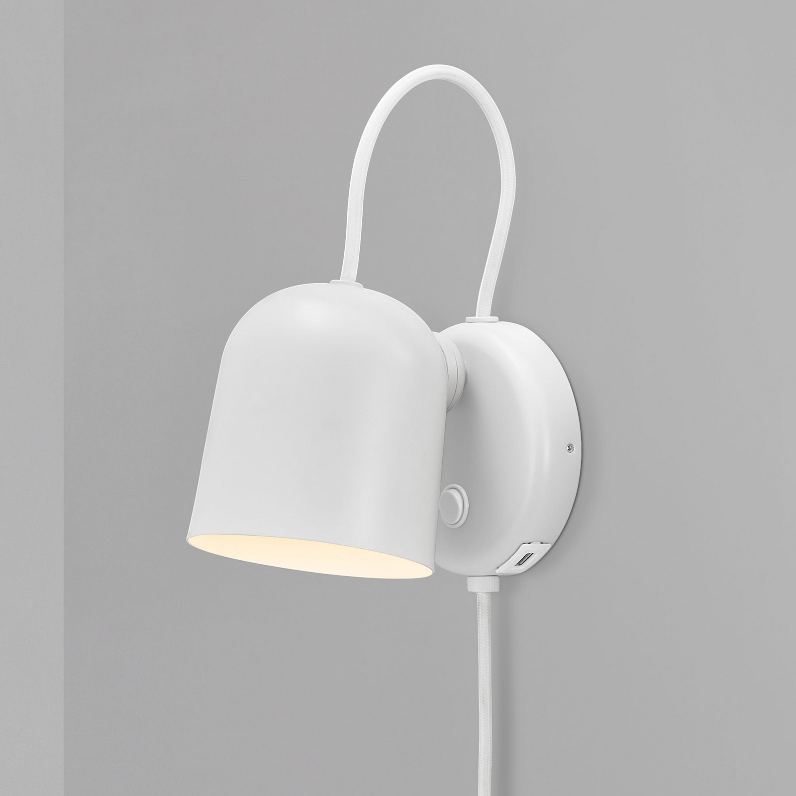 Aplique de pared Angle con interruptor basculante + Conexión USB