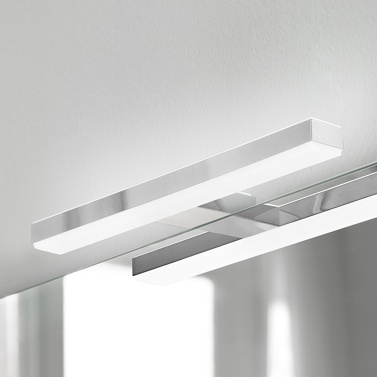 Ebir Veronica de espejo Led, anchura 30 cm – Lámpara — imagen 2