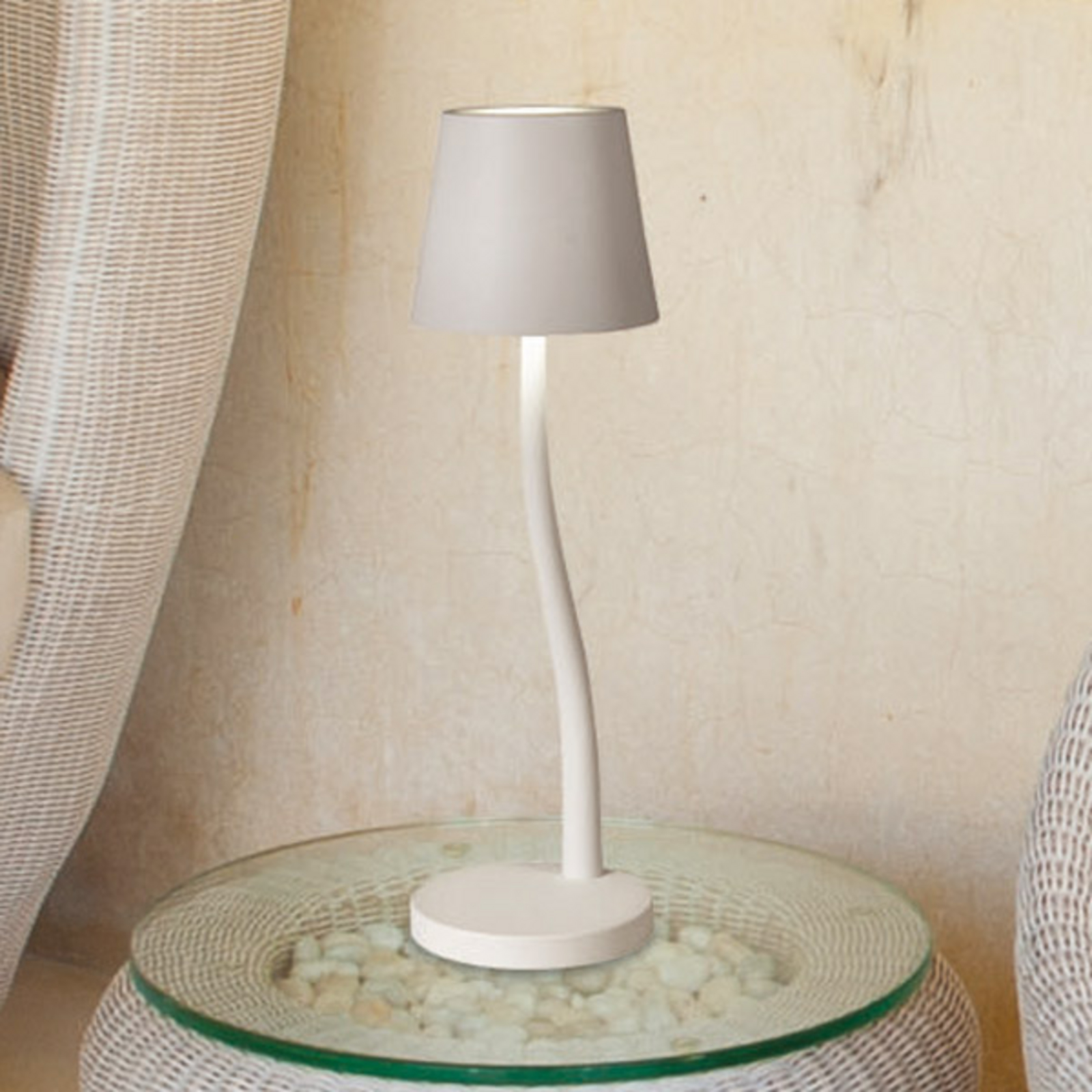 Fabas Luce Judy con batería recargable, IP54 – Lámpara de mesa led
