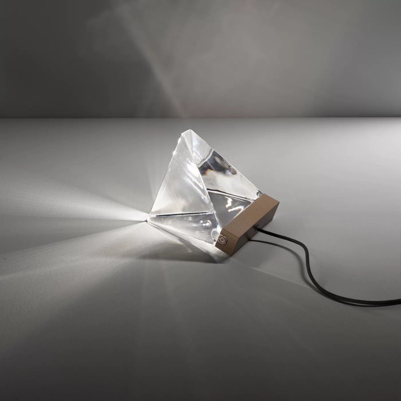 Fabbian Tripla – Lámpara de sobremesa led — imagen 8