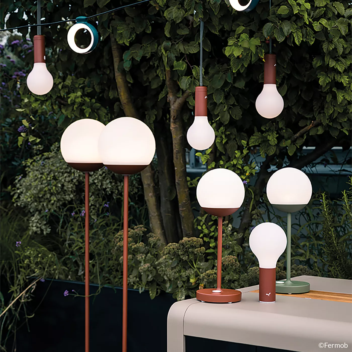 Fermob Mooon! – Lámpara de sobremesa led — imagen 4