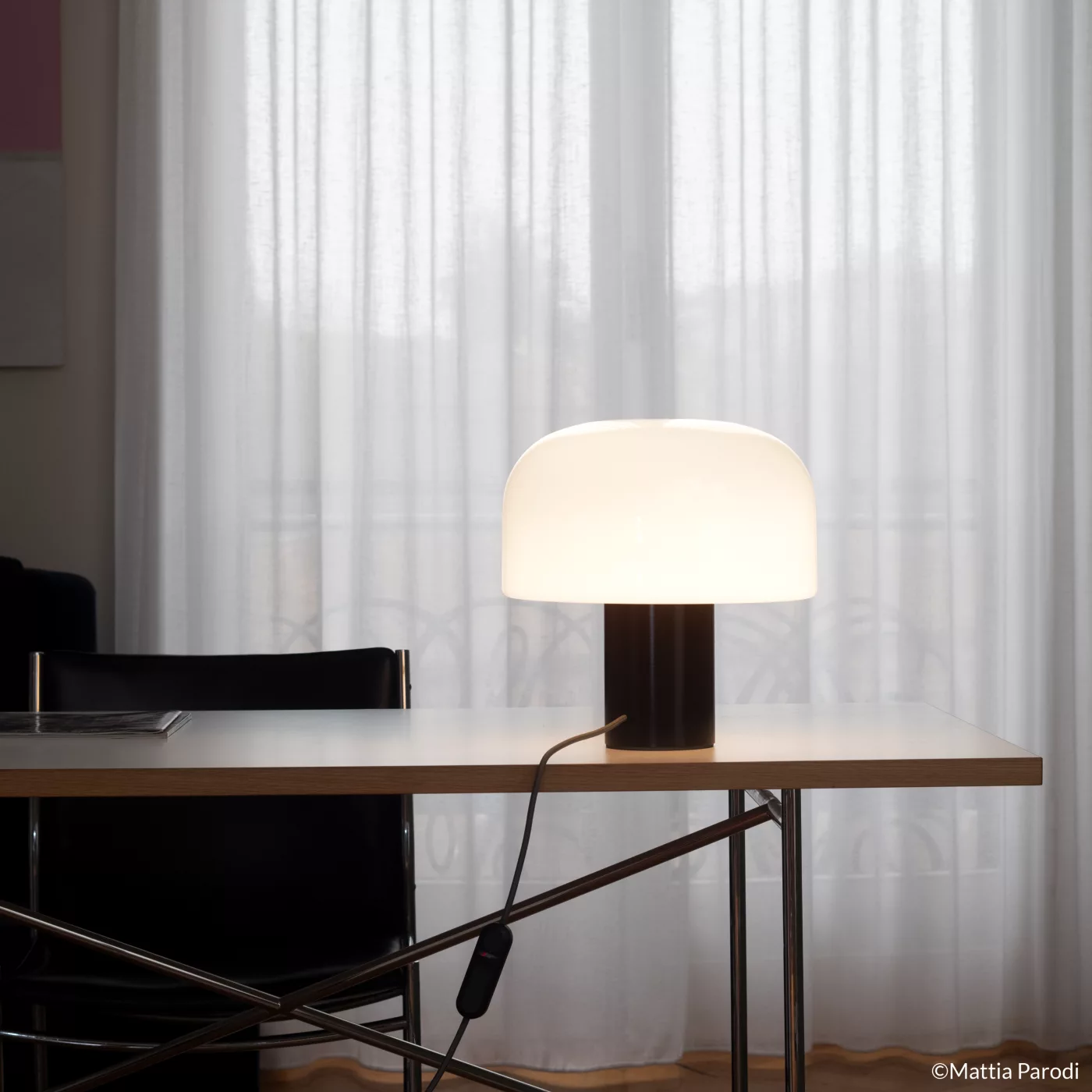 Flos Bellhop – Lámpara de sobremesa — imagen 5