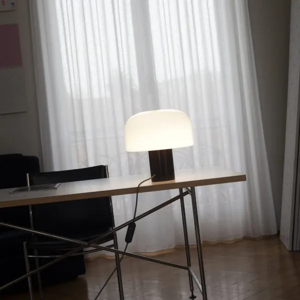 Flos Bellhop T Choco/Cristal – Lámpara de mesa — imagen 3