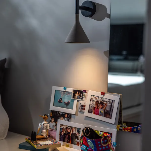 Foscarini Aplomb Mini Antracita – Lámpara de pared — imagen 4