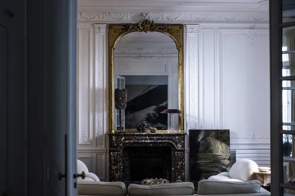 Foscarini Chapeaux M Rojo Oscuro – Lámpara de mesa — imagen 5