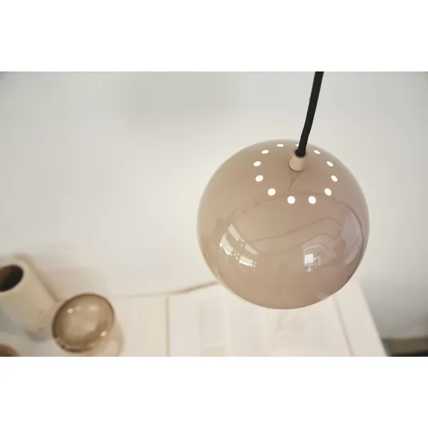 Frandsen Ball Ø18 cm Menta – Lámpara colgante — imagen 6
