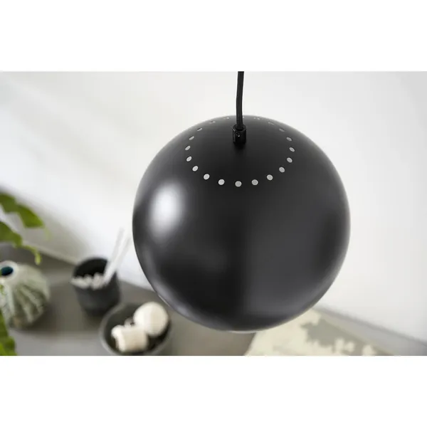Frandsen Ball Ø25 Negro Mate – Lámpara colgante — imagen 3