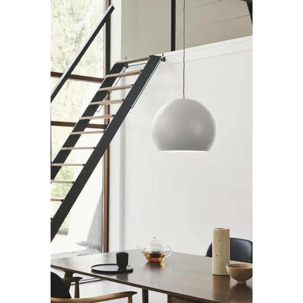 Frandsen Ball Ø40 Blanco Mate – Lámpara colgante — imagen 3