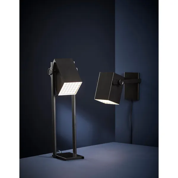 Frandsen BF Quadro Negro Mate – Lámpara de mesa — imagen 5