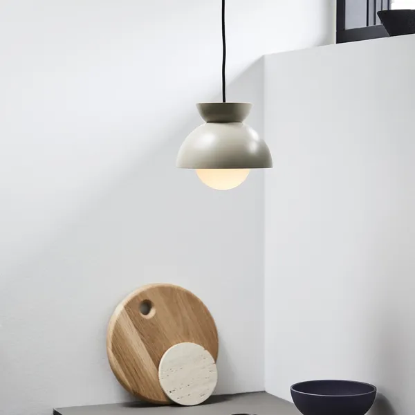 Frandsen Butterfly Ø21 Mate Verde Polvo – Lámpara colgante — imagen 6