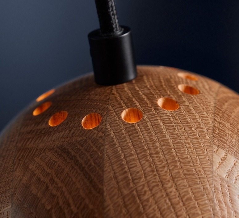 Frandsen Bola, roble, Ø12cm, H10cm – Lámpara colgante — imagen 4