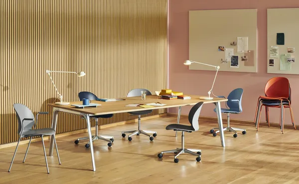 Fritz Hansen AQ01 Blanco Mate – Lámpara de mesa — imagen 2