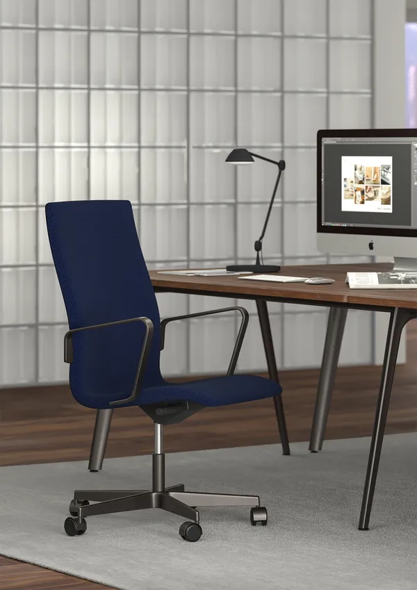 Fritz Hansen AQ01 Negro Mate – Lámpara de mesa — imagen 3