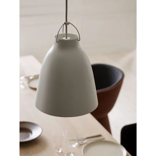 Fritz Hansen Caravaggio Matt P2 Gris Gris – Lámpara colgante — imagen 6