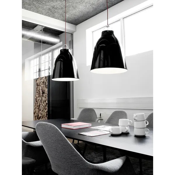 Fritz Hansen Caravaggio P3 Negra – Lámpara colgante — imagen 4