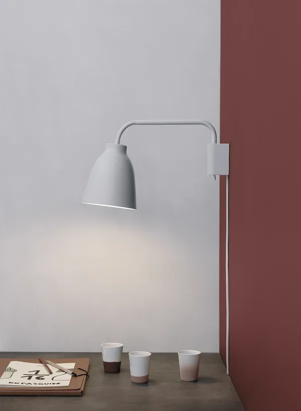 Fritz Hansen Caravaggio Read, Gris 25 – Lámpara de pared — imagen 2