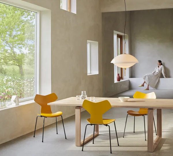 Fritz Hansen Clam Blanco/Latón Ø55 – Lámpara colgante — imagen 2