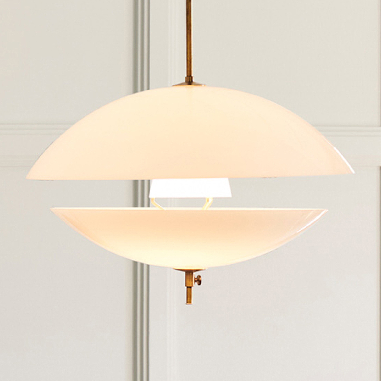 FRITZ HANSEN Lámpara colgante Clam de cristal