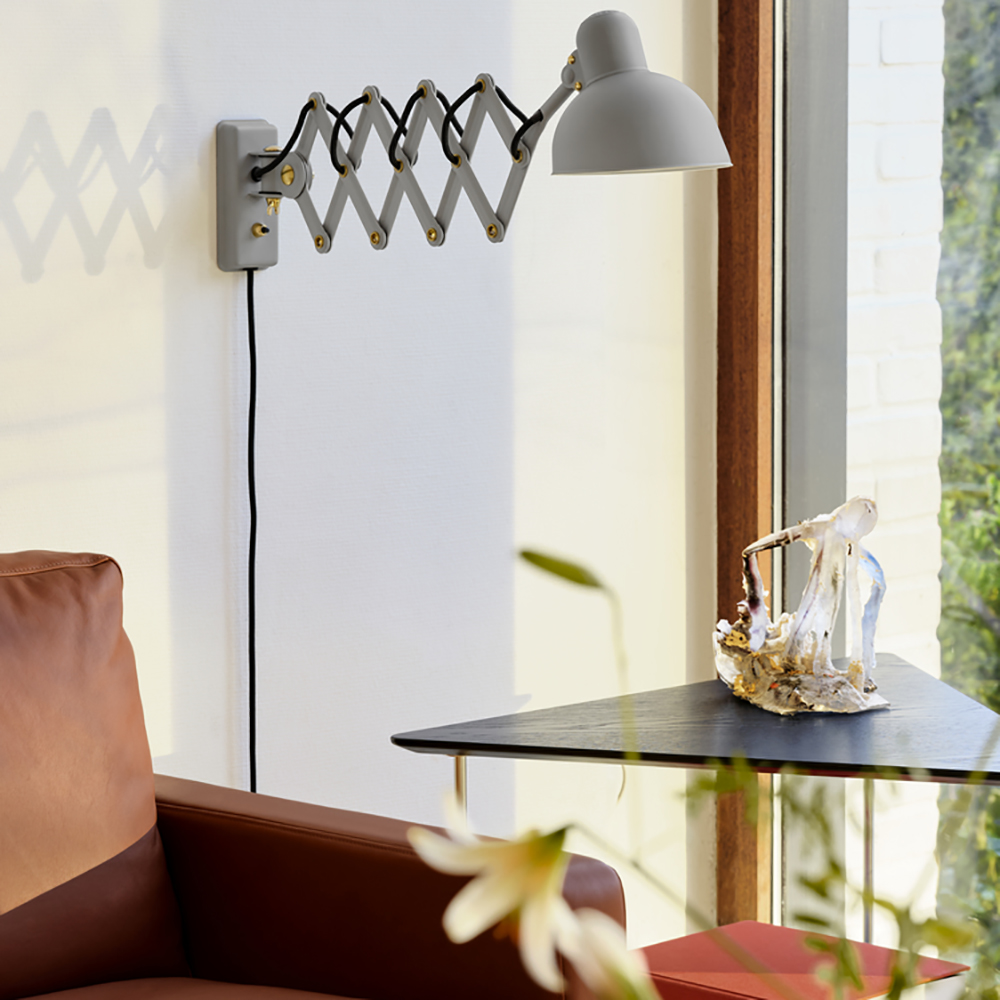 Fritz Hansen Kaiser Idell – Lámpara de pared — imagen 4