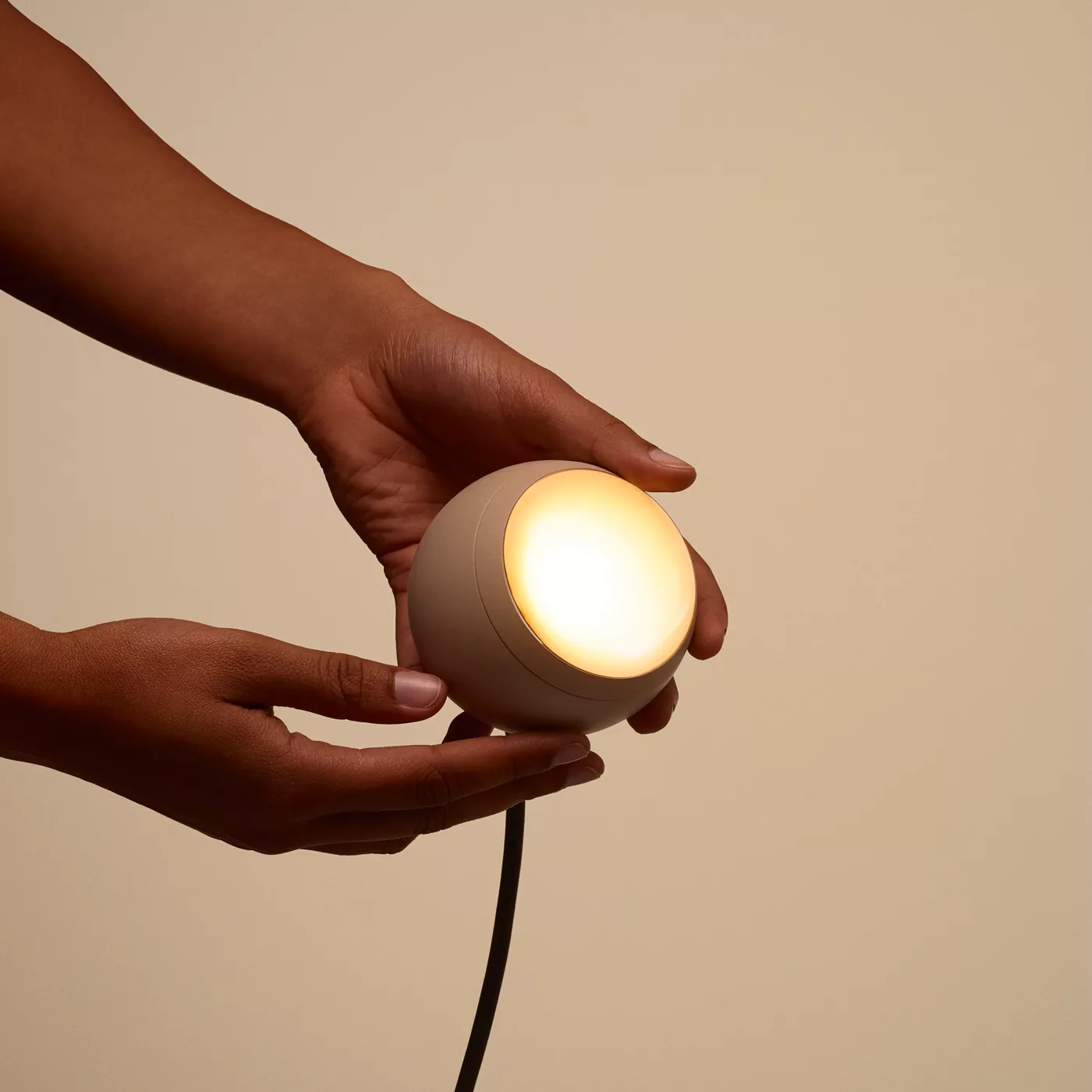 Grau Falling In Love, negro – Lámpara de sobremesa led — imagen 5
