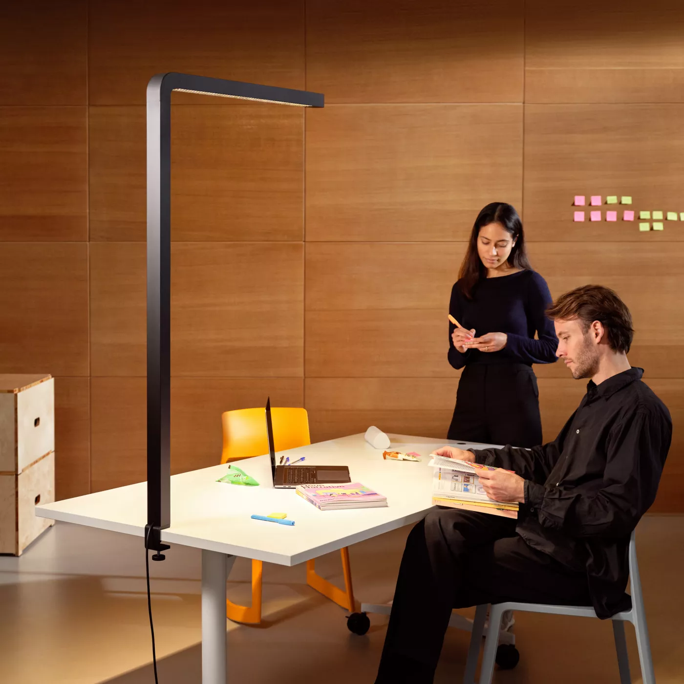 Grau Team Connect, blanco - 2.700 K - 4.000 K – Lámpara de sobremesa led — imagen 4