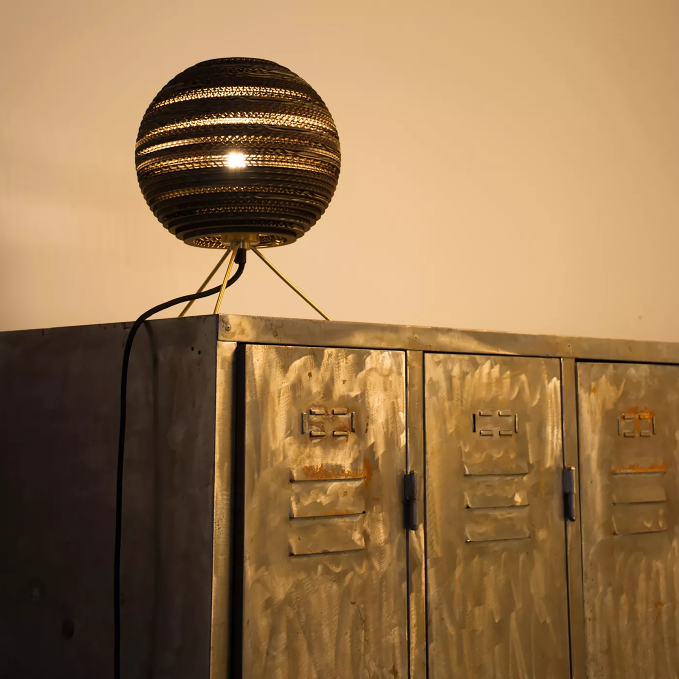 Graypants Scraplights Moon – Lámpara de sobremesa — imagen 5