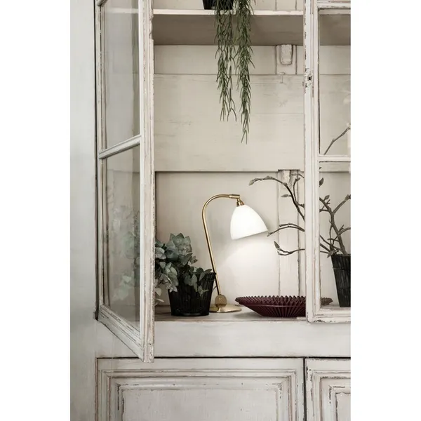 GUBI Bestlite BL2 Cromo/ Blanco Mate – Lámpara de mesa — imagen 3