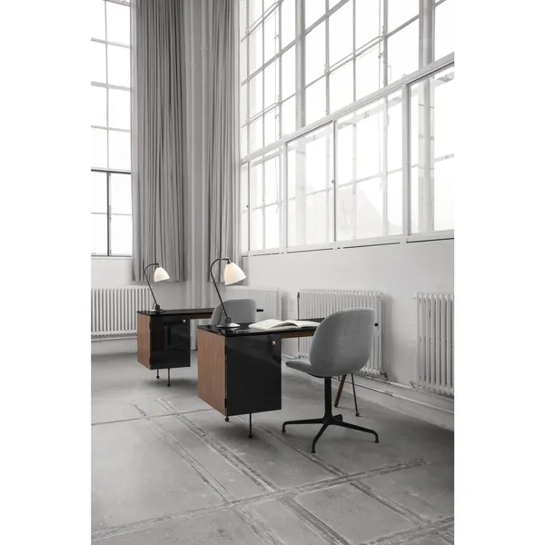 GUBI Bestlite BL2 Gris/ Latón – Lámpara de mesa — imagen 4