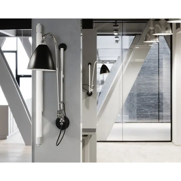 GUBI Bestlite BL5 Negro/ Latón – Lámpara de pared — imagen 6