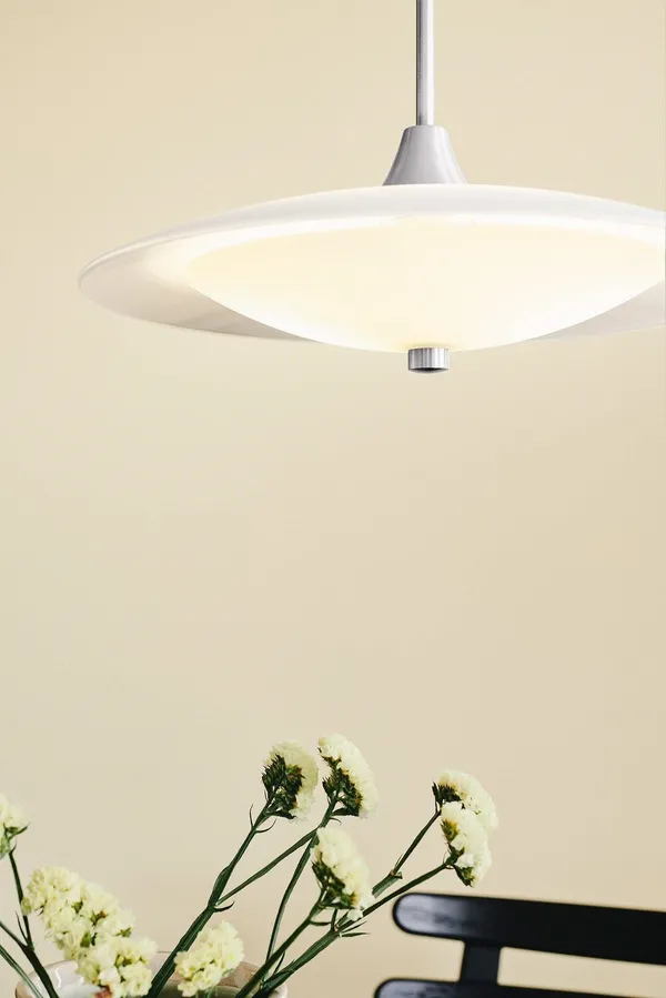 Halo Design Baroni Ø40 Ópalo/ Aluminio – Lámpara colgante — imagen 4