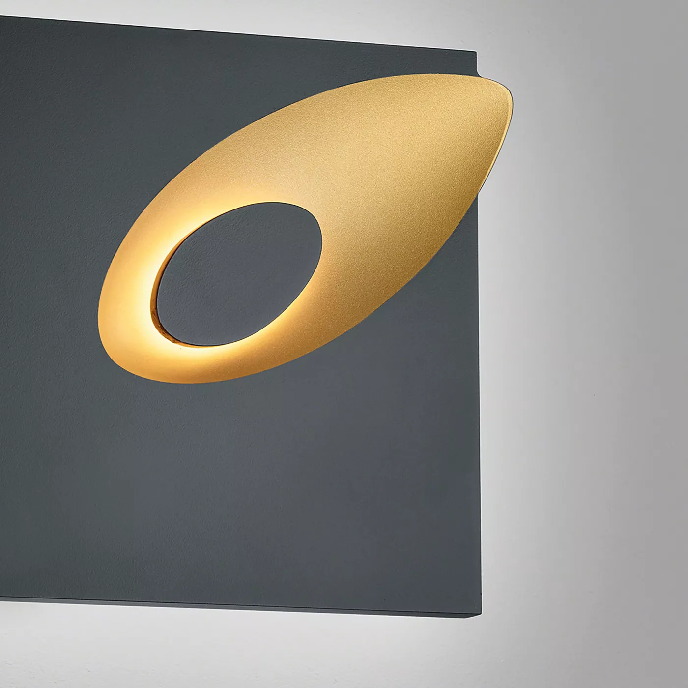 Helestra Tail – Lámpara de pared led — imagen 5