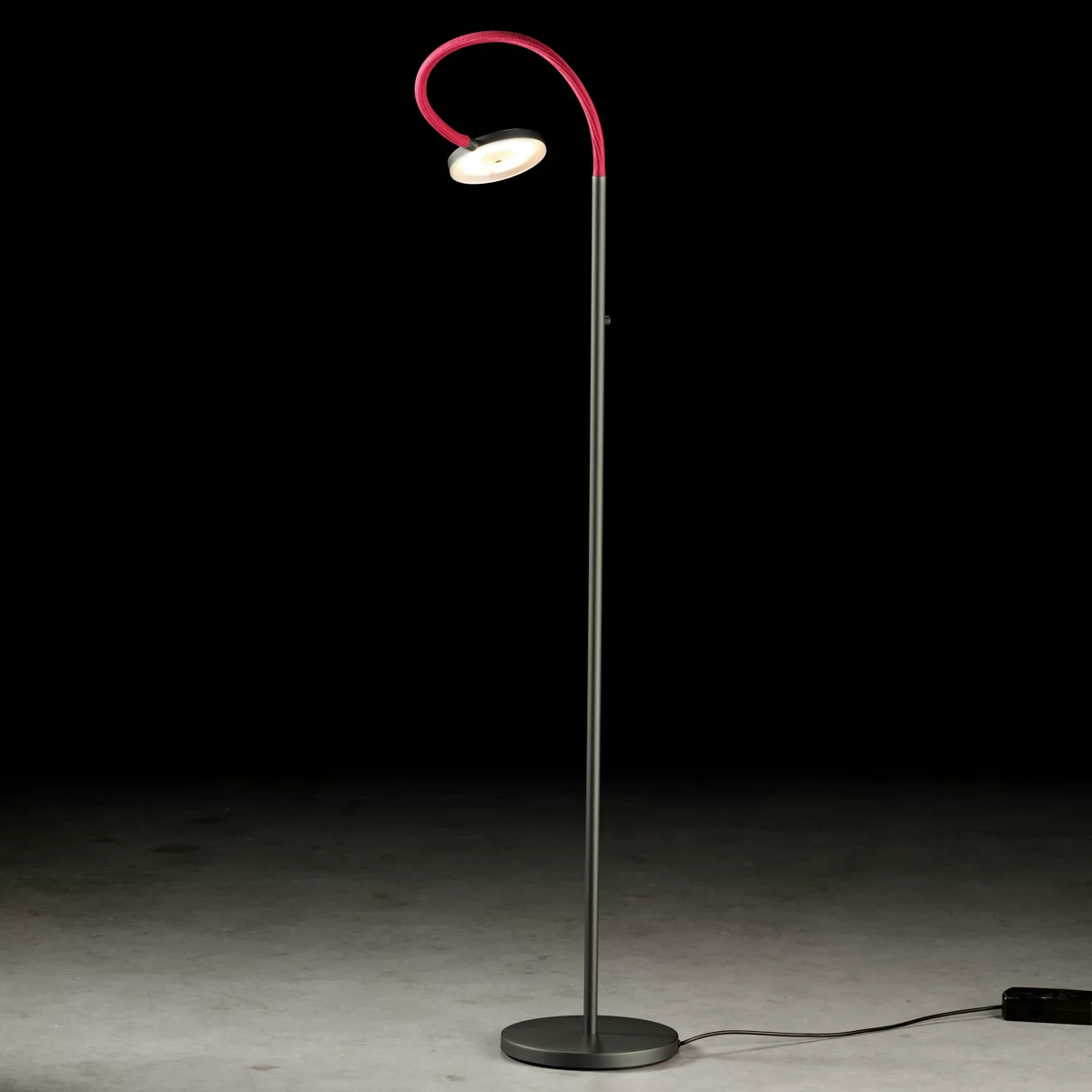 Holtkötter Flex S – Lámpara de pie led — imagen 7