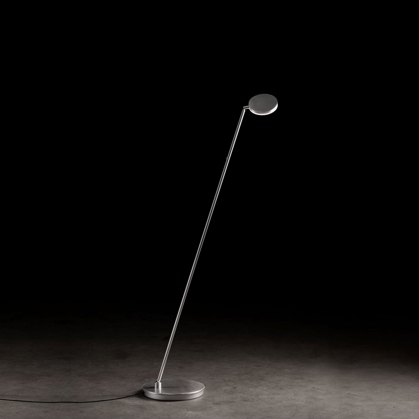 Holtkötter Plano S, negro – Lámpara de pie led — imagen 6