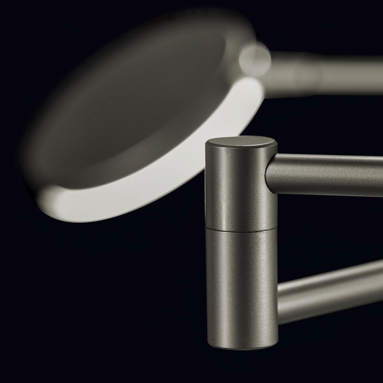 Holtkötter Plano Twin, aluminio mate – Lámpara de pie led — imagen 5