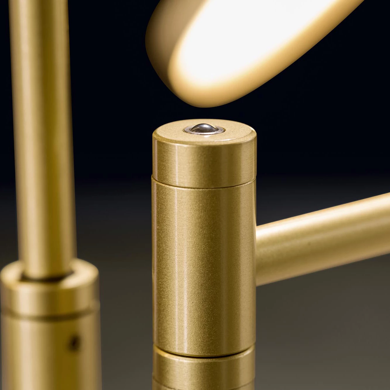 Holtkötter Plano Twin, aluminio mate – Lámpara de pie led — imagen 6