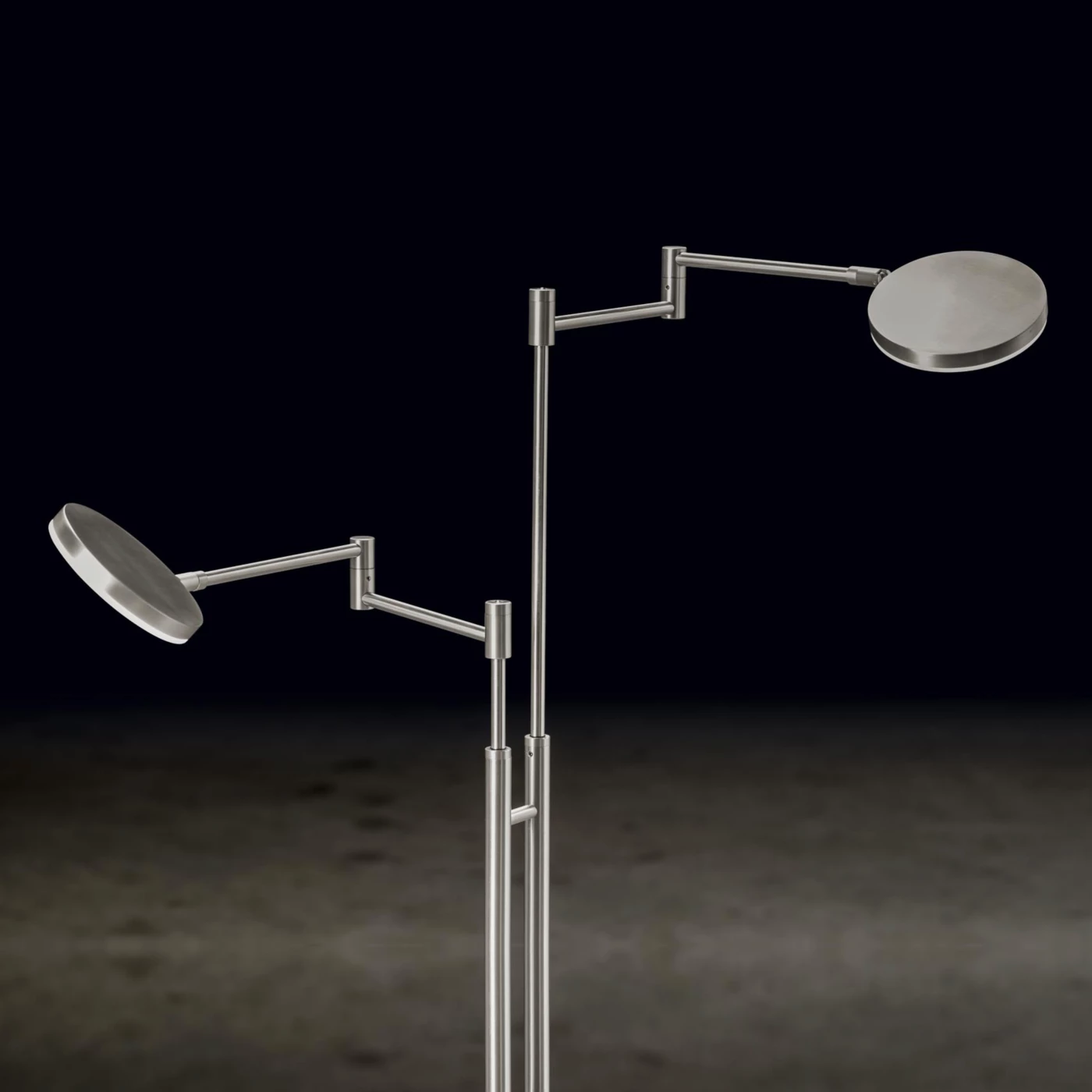 Holtkötter Plano Twin, aluminio mate – Lámpara de pie led — imagen 7