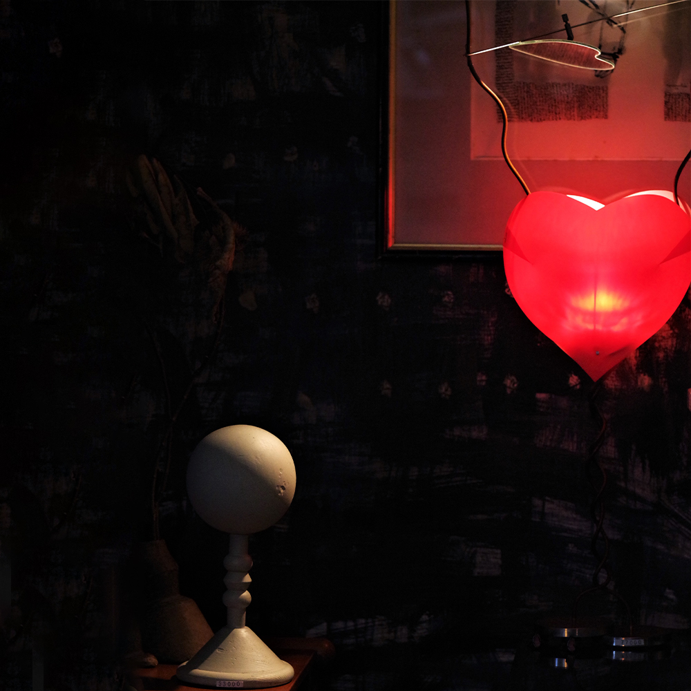 Ingo Maurer One from the Heart – Lámpara sobremesa — imagen 4